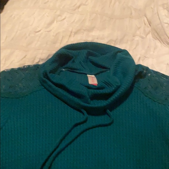 Long sleeve sweater - Picture 3 of 3